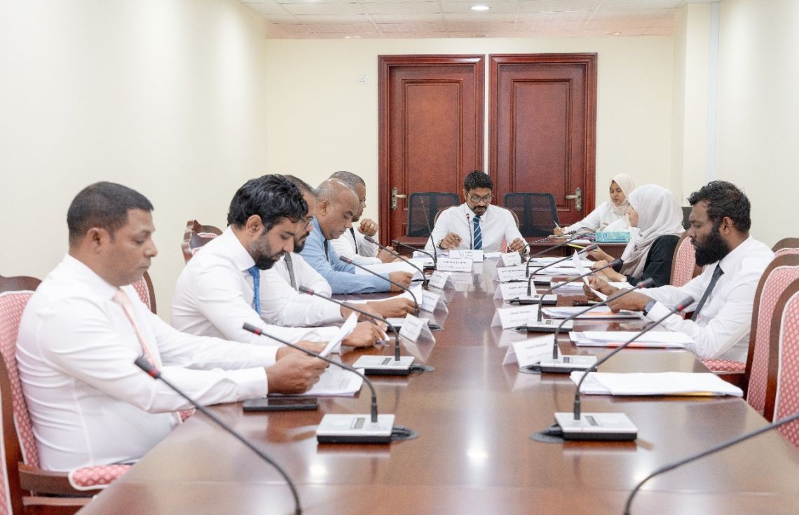 ތިން މިނިސްޓްރީއެއްގެ މެންޑޭޓަށް ބަދަލުގެނައުން މިންވަރުބަލާ ކޮމިޓީއަށް