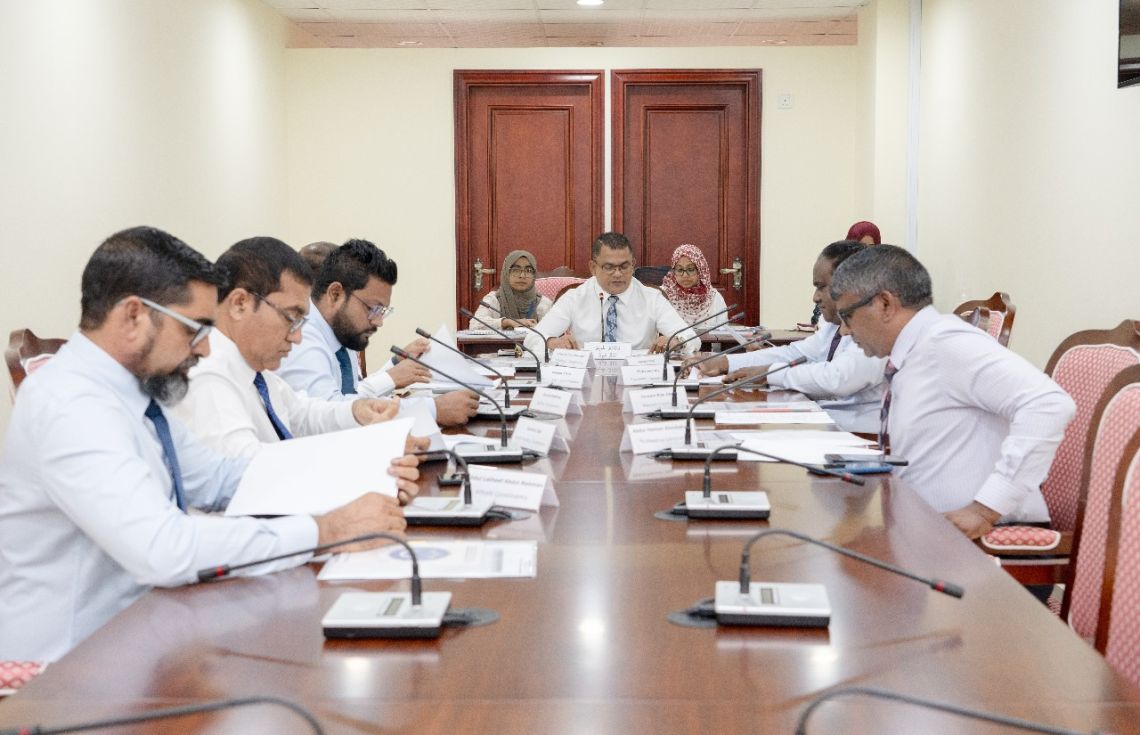 ދައުލަތުގެ ޚަރަދު ކުޑަކުރުމާއި ގުޅޭ މައްސަލަ ކޮމިޓީއަށް