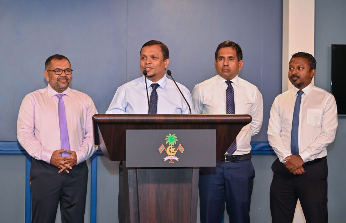 އިންޑަސްޓްރިއަލް ޑިވެލޮޕްމަންޓް ފްރީޒޯންގެ ސީއީއޯ އަކަށް ޝަފީގު