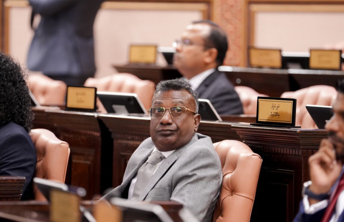 ޖާބިރުގެ އެކައުންޓްތައް ފްރީޒްކުރީ ޤާނޫނާ ޚިލާފަށް: ސުޕްރީމްކޯޓް