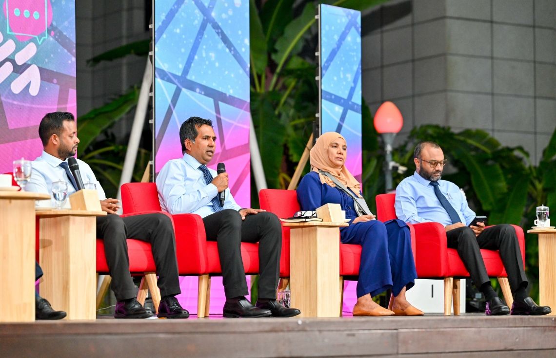 މިނިސްޓަރުންނާއި ސުވާލުކުރުން މާދަމާ ރޭ