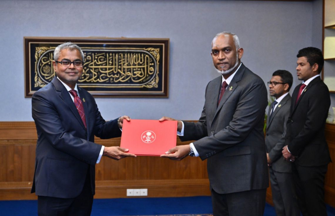 ފަތުރުވެރިކަމާއި ތިމާވެށްޓާބެހޭ ވަޒީރަށް ރުހުން ދެއްވައިފި