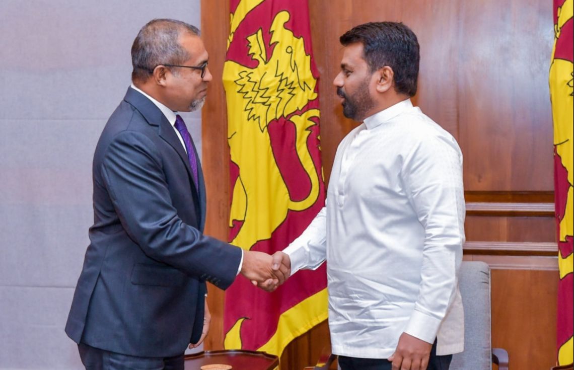މިނިސްޓަރު ޚަލީލް ސްރީލަންކާގެ ރައީސް އާއި ބައްދަލުކުރައްވައިފި