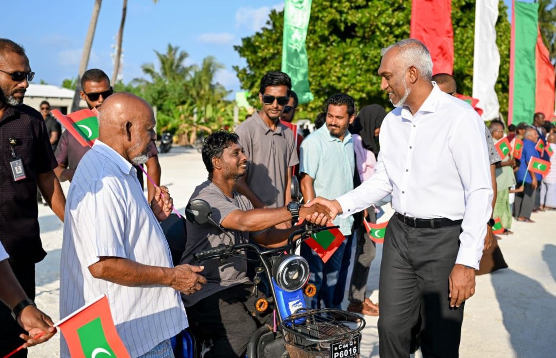 ރައީސް އަށް ކުޑަހުވަދޫއިން ވަރަށް ހޫނު މަރުޙަބާއެއް