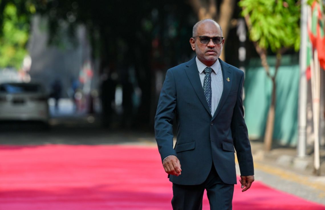 ސިޔާސީ ހުކުމް ކުރާނަމަ އެކަން ހުއްޓުވާނަން: ނާޒިމް