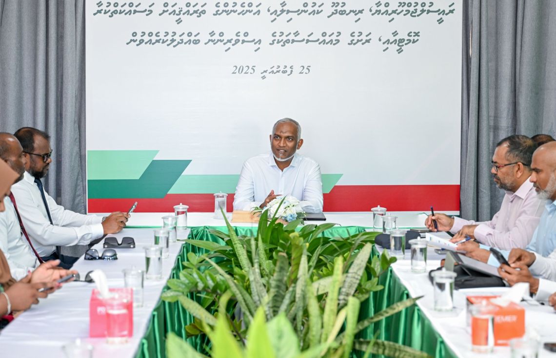 ރިނބުދޫ ކައުންސިލާއި އަންހެނުންގެ ކޮމިޓީއާ ރައީސް ބައްދަލުކުރައްވައިފި