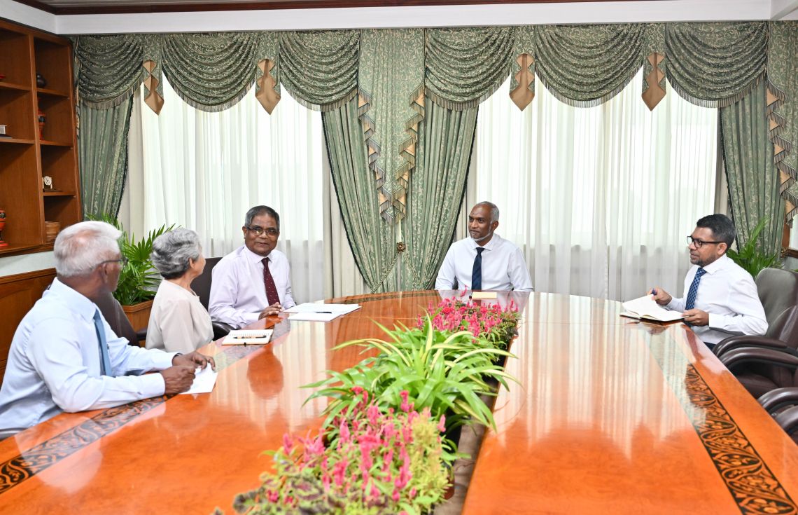 ރައީސް، ދިވެހިރާއްޖޭގެ އިސްރަށްވެހިންގެ ޖަމުޢިއްޔާއާ ބައްދަލުކުރައްވައިފި