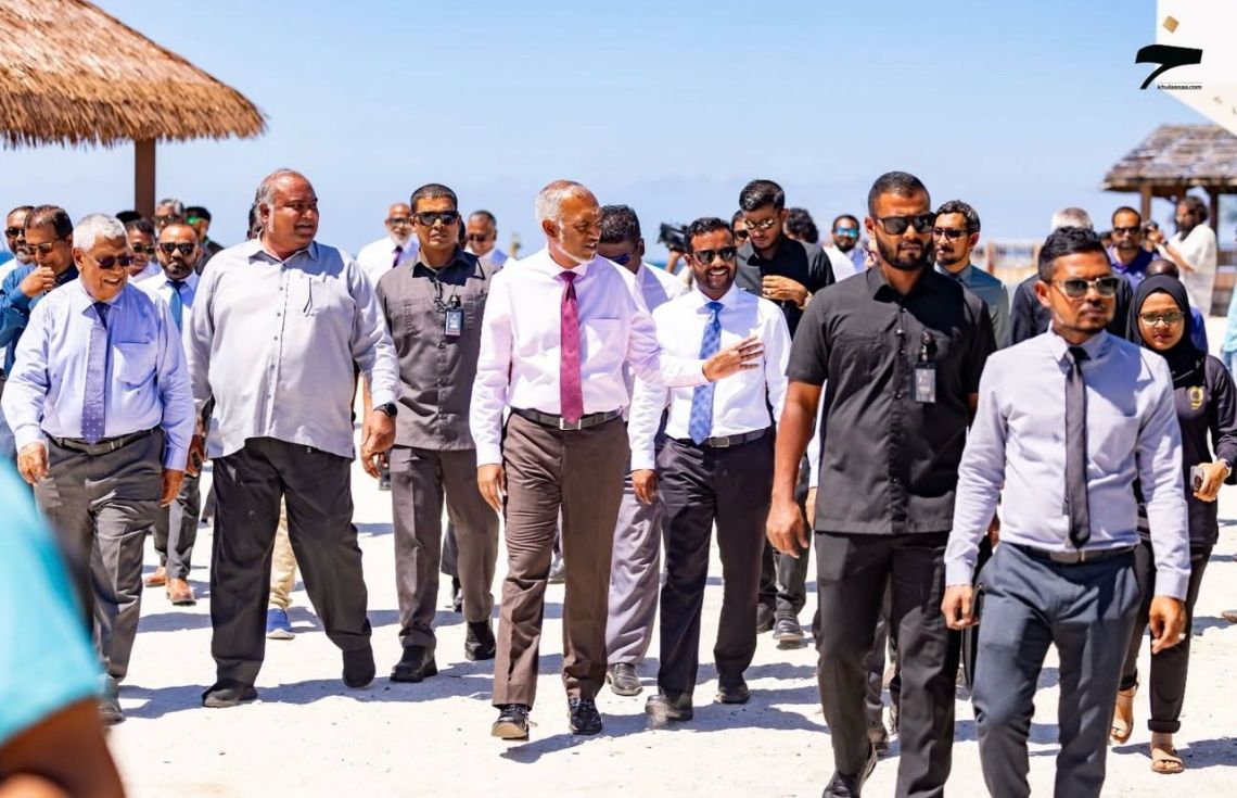 ރައީސް ރަސްފަންނަށް ޒިޔާރަތްކުރައްވައި، އެތަނުގެ މަސައްކަތްތައް ބައްލަވާލައްވައިފި