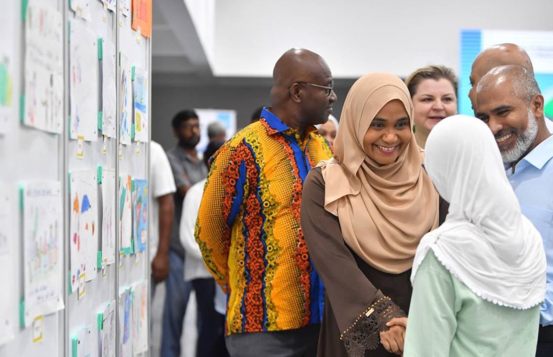 ނުކުޅެދުންތެރިކަން ހުންނަ ފަރަތްތަކަަށް މައުރަޒުގައި ބައިވެރިވުމުގެ ފުރުސަތު