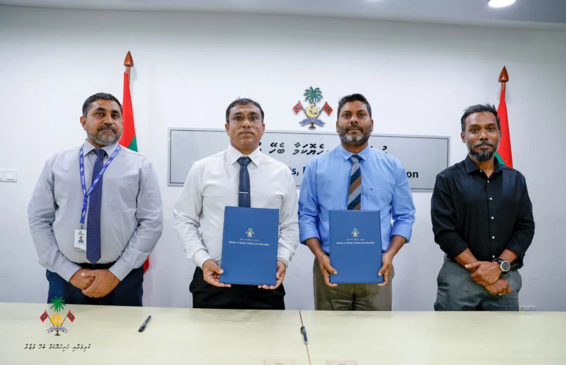 ތިން ރަށެއްގެ ފުޓްބޯޅަ ދަނޑުގެ މަސައްކަތް ފެނަކައަށް