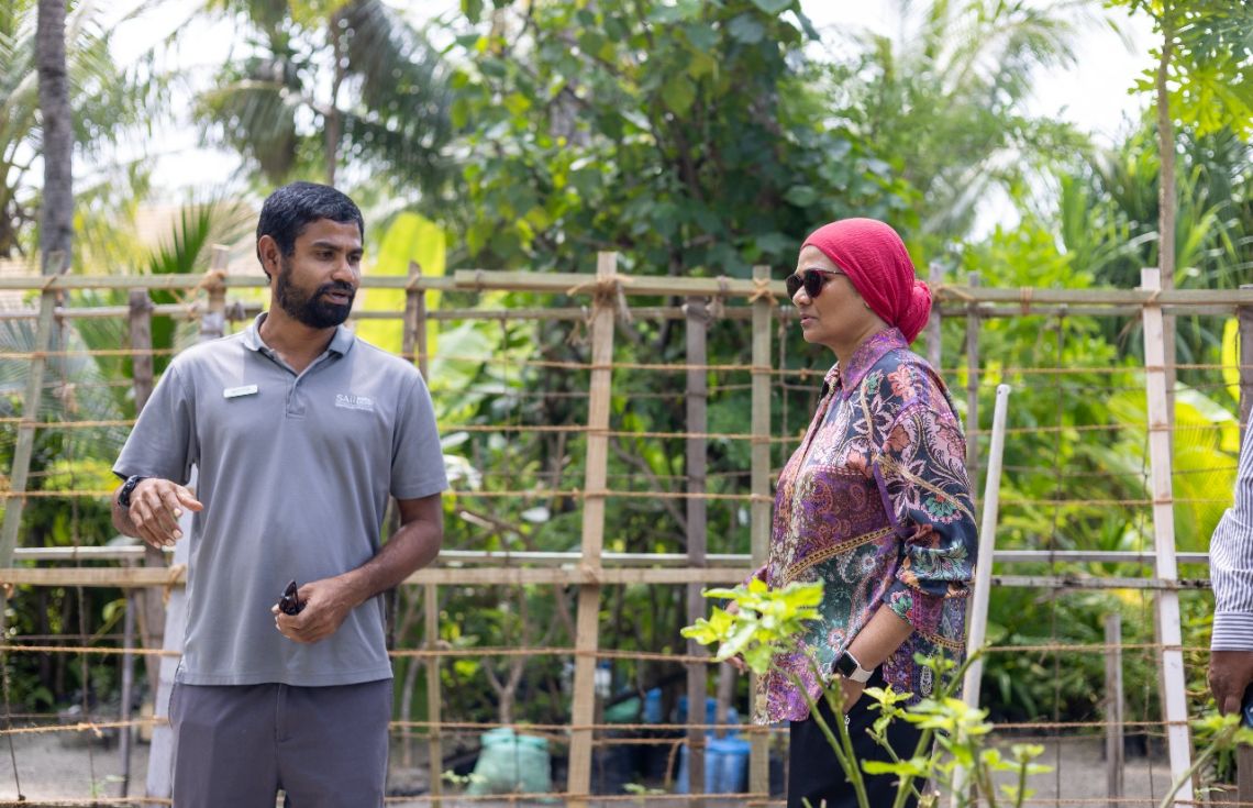 ޗައިނާގެ އެހީ ކައުންސިލްތަކާއި ހަވާލުކުރަން ނިންމައިފި