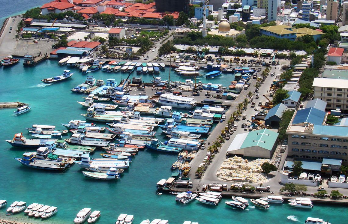 ދޯނީގައި ފަޅުވެރިން ތިބުން ލާޒިމް ކޮށްފި