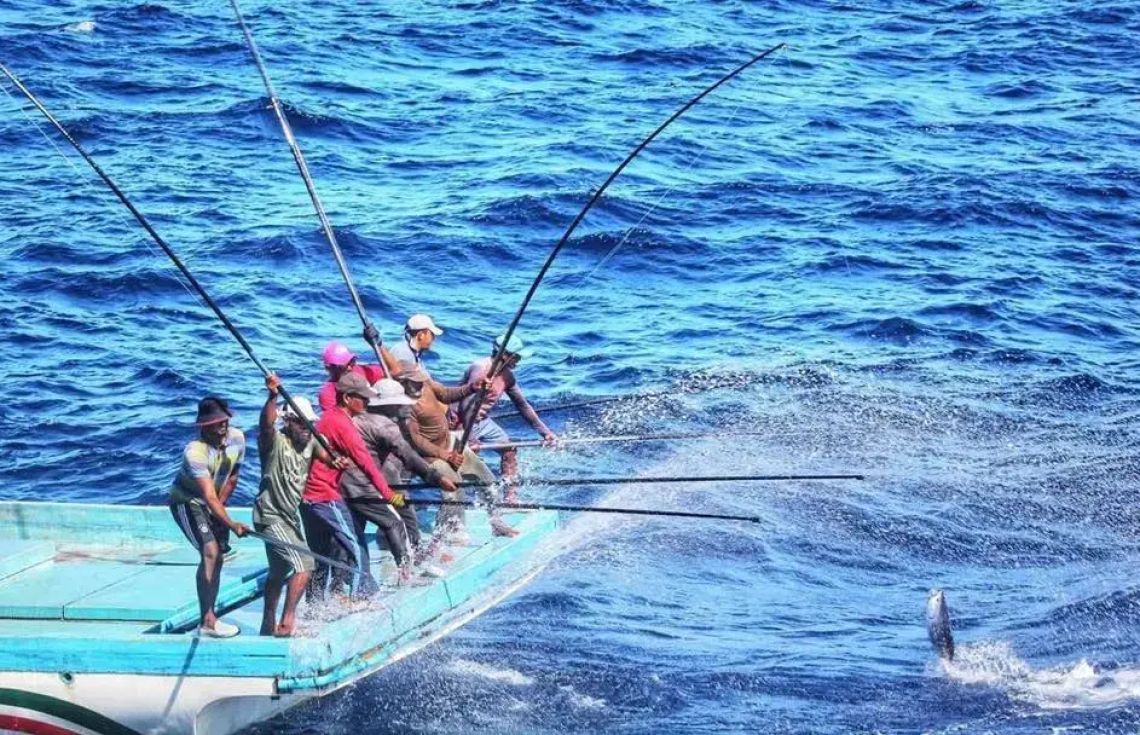 މަސްވެރިންނަށް 3.5 މިލިއަން ރުފިޔާ ދީފި