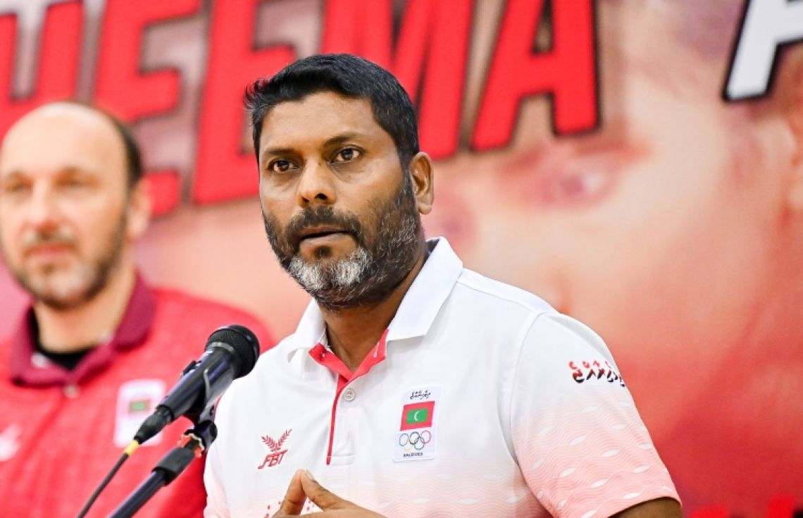"ލިވަޕޫލާއެކު ރާއްޖެ ޕްރޮމޯޓުކޮށް ފުޓްބޯޅަ ތަރައްޤީކުރުމަަށް އެހީތެރިކަންލިބޭނެ"
