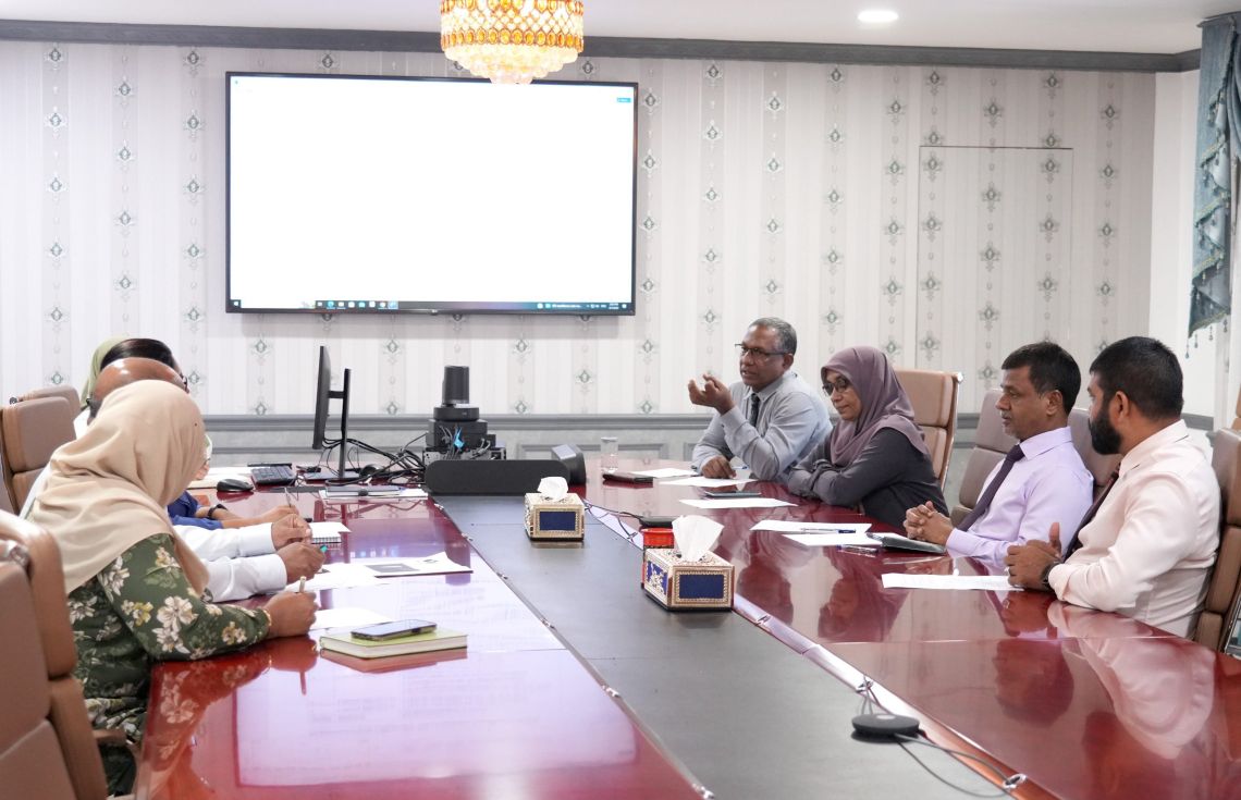 ޖެނެރޭޝަނަލް ބޭން ތައާރަފުކުރުމަށް އ.ދ އާއެކު މަޝްވަރާކޮށްފި