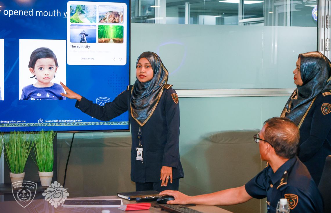 އިމިގްރޭޝަނުން ޕާސްޕޯޓު ފޮޓޯގެ މައްސަލަތައް ހައްލުކުރަނީ