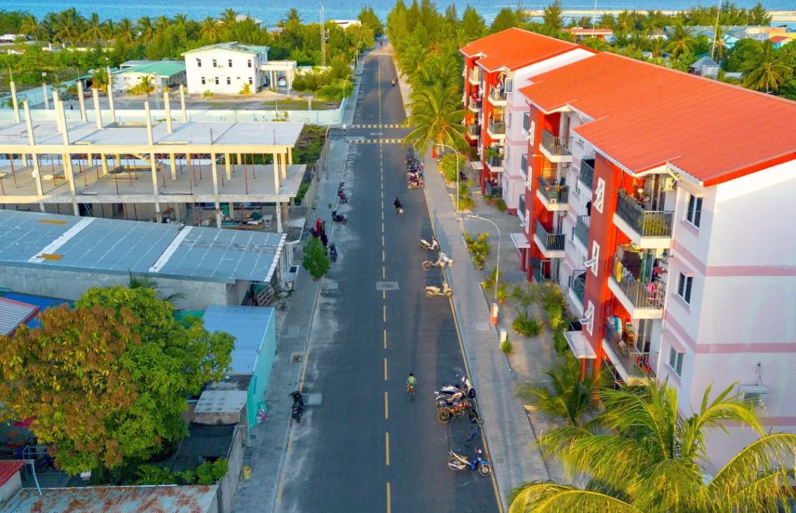 57ރަށެއްގައި ހައުސިން ޔުނިޓް އަޅައިދޭނެ ބަޔަކު ހޯދަނީ