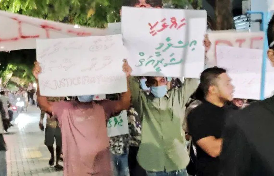 ޒުވާނުން ނުކުމެ އިސްލާމީ ޝަރީޢާ ހިންގުމަށް ގޮވާލައިފި