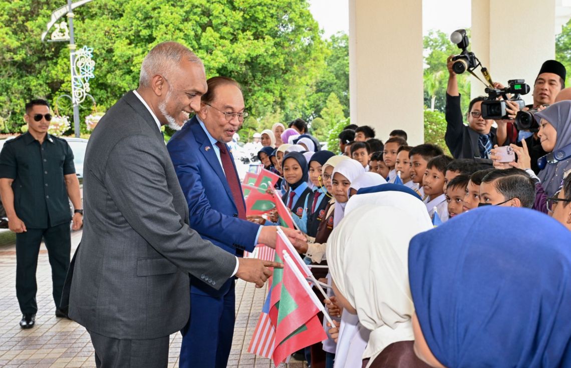 މެލޭޝިއާގެ މެހްމާންދާރީއާއި އިހްލާސްތެރި ގުޅުމަށް ރައީސްގެ ޝުކުރު