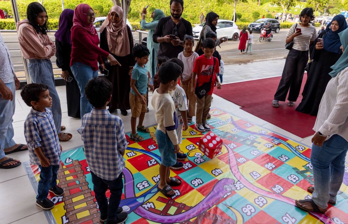 “ހުޅުމާލޭގައި މާދަމާ ކޮންމެ ކުއްޖަކަށް ހަދިޔާ ލިބޭނެ”