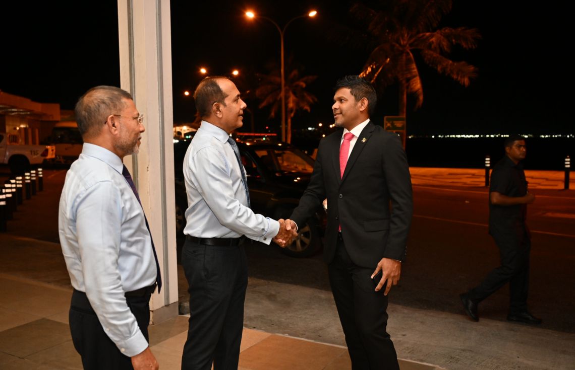 ރަސްމީ ދަތުރުފުޅެއްގައި ނައިބު ރައީސް ހަވާއީއަށް ފުރާވަޑައިގެންފި