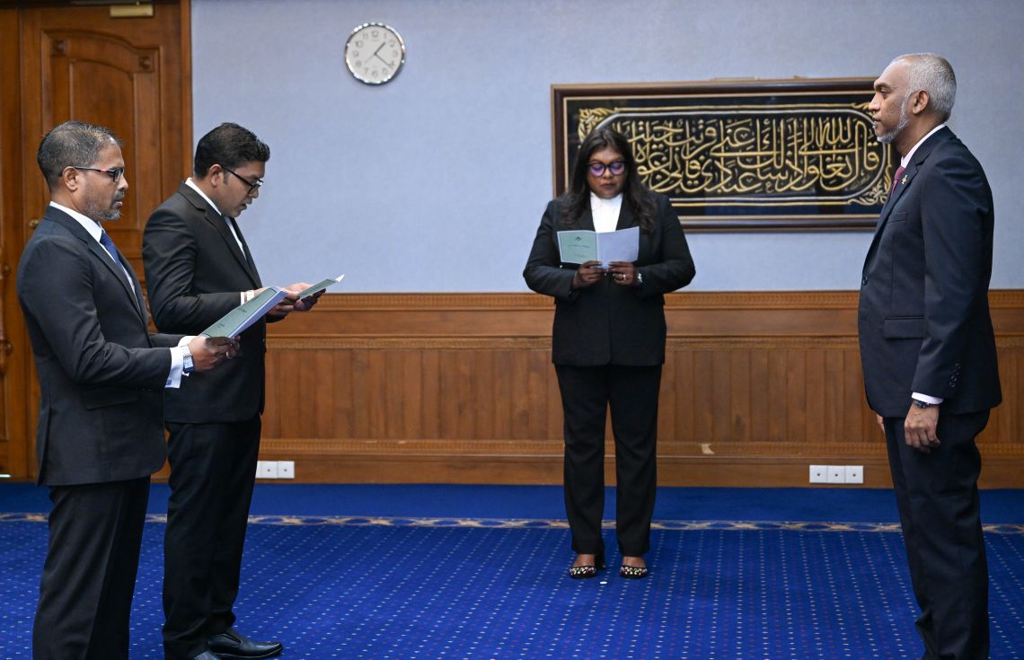 ސުޕްރީމް ކޯޓުގެ ފަނޑިޔާރުކަމުގެ މަޤާމަށް ދެބޭފުޅަކު ޢައްޔަންކުރައްވައިފި