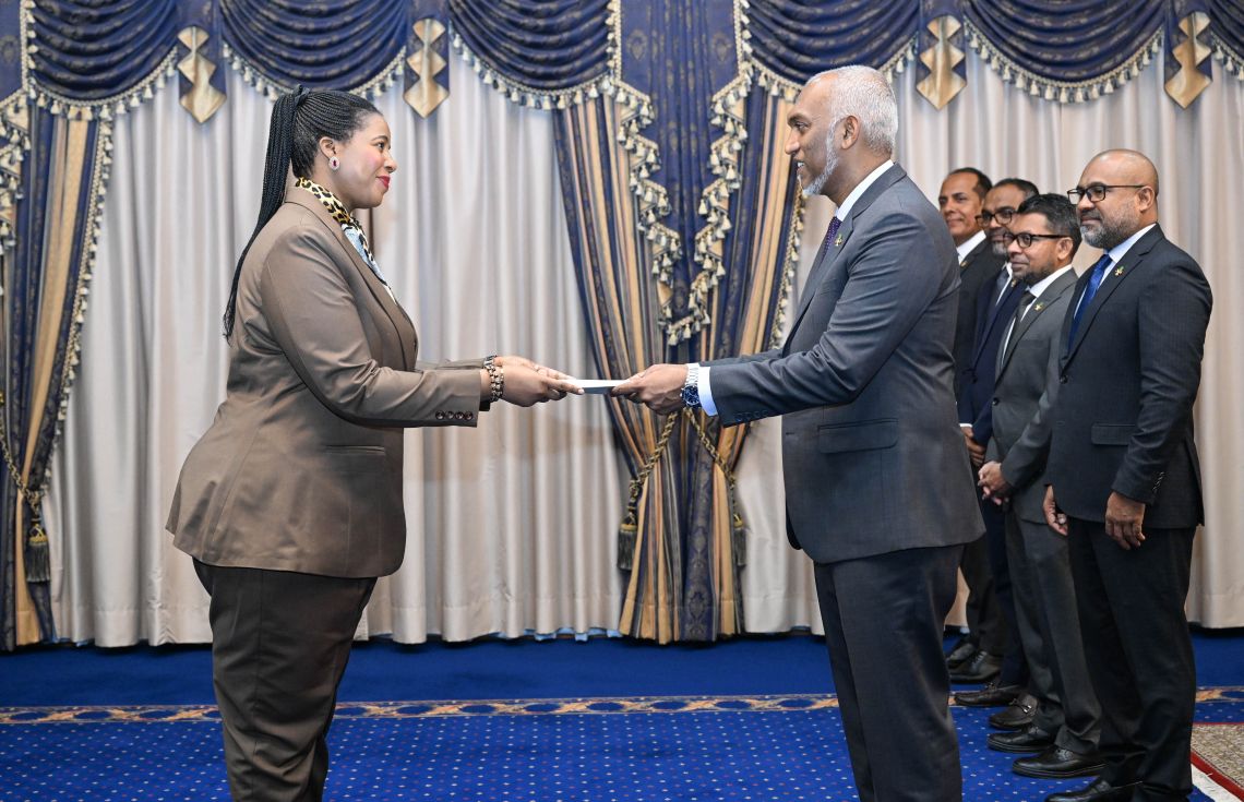 ޒިމްބާބްވޭގެ އާ ސަފީރު މަގާމުގެ ފަތްކޮޅު ރައީސަށް