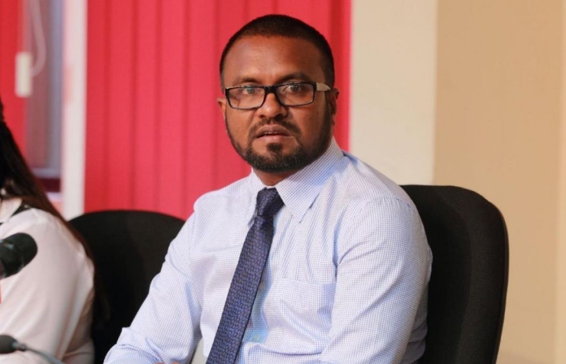 “ބާރީއާއި ގުޅުވައި ފިތުނަ ނުއުފައްދައި މަޢާފަށް އެދޭ!