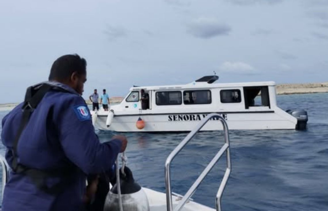 ލޯންޗަށް ރާޅު އަރަނިކޮށް 12 މީހުންނާއެކު ސަލާމަތްކޮށްފި