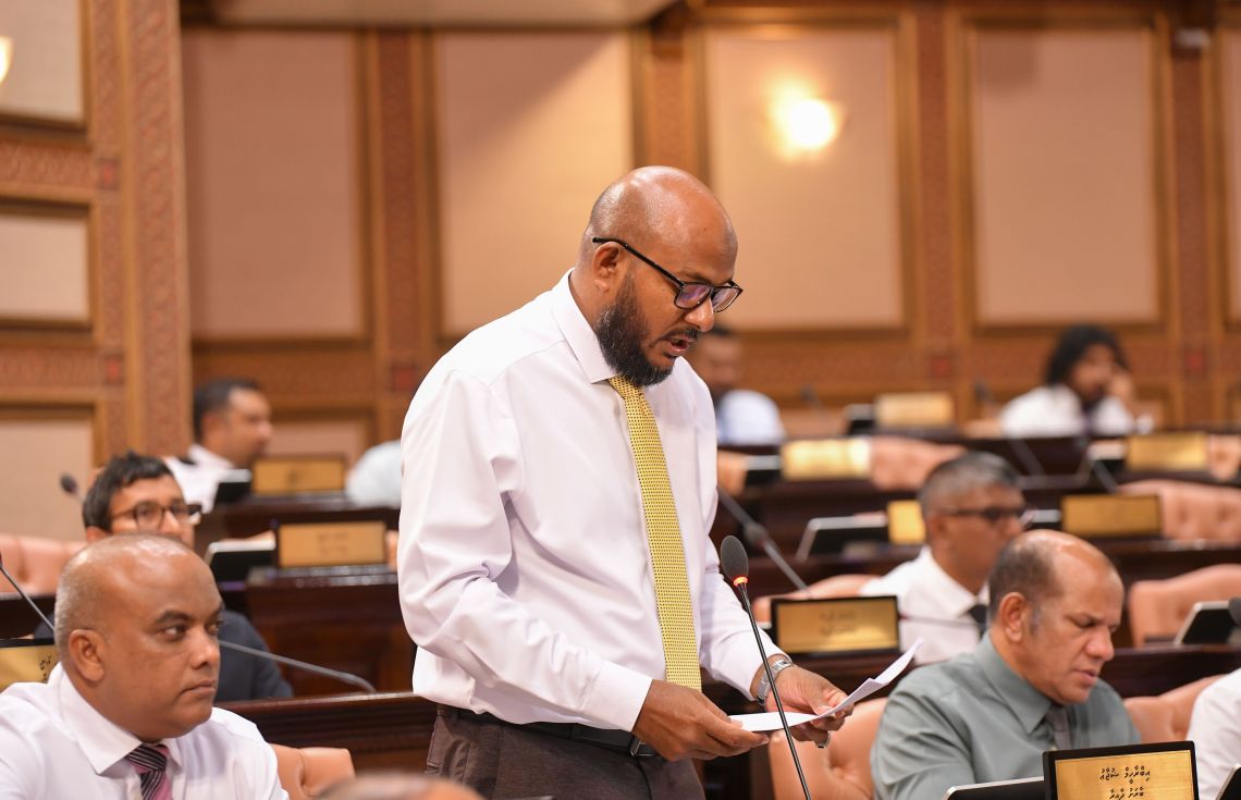 ކައުންސިލަރުންގެ ޢަދަދު މަދުކުރުމާ ގުޅޭ ގަރާރު ކޮމިޓީއަށް