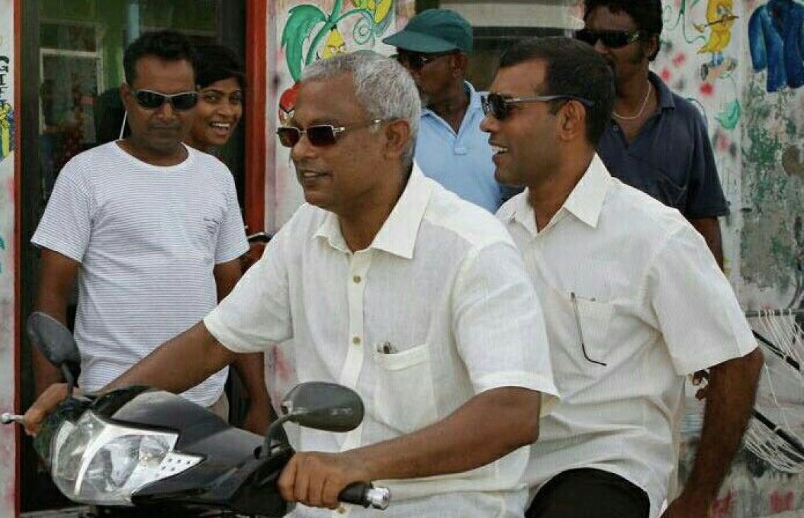 ނަޝީދު ސޮއިކުރާ ޖަލްސާ އިބޫ ފެކްޝަނުން ބޮއިކޮޓްކޮށްފި
