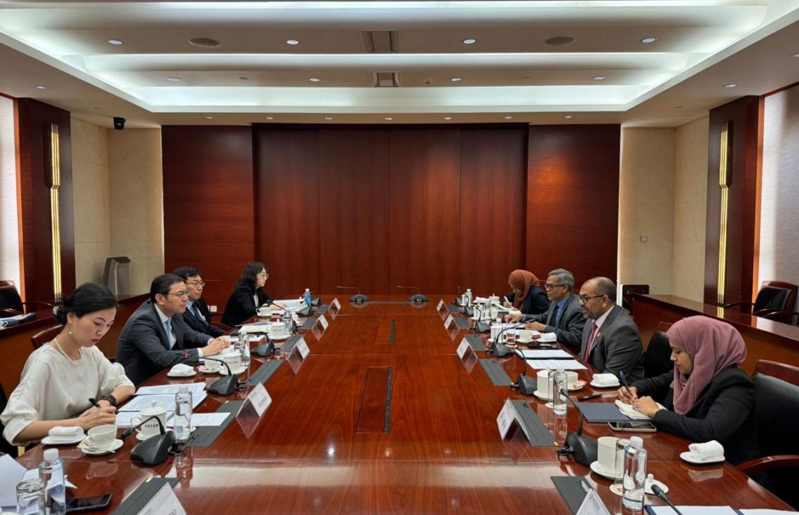 ޒަމީރު ޗައިނާ ޑިވެލޮޕްމަންޓް ބޭންކާ ބައްދަލުކުރައްވައިފި