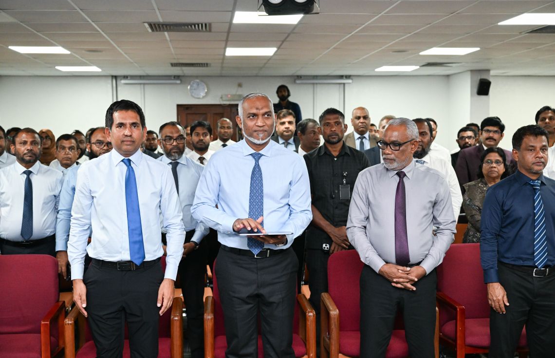 ޑިވެލޮޕްމަންޓް ބޭންކުގެ ބޯޑަށް ހަތަރު ބޭފުޅަކު އައްޔަންކޮށްފި