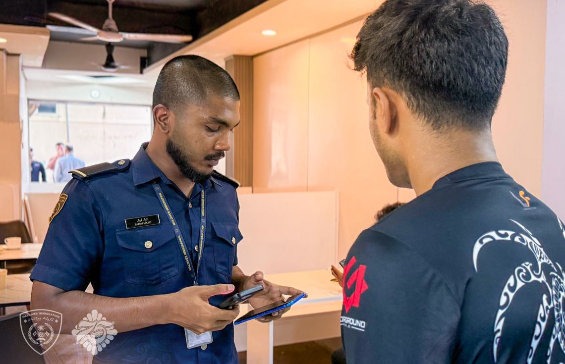ގަވައިދާ ހިލާފަށް އުޅޭ 5 ބިދޭސީން ހައްޔަރުކޮށްފި