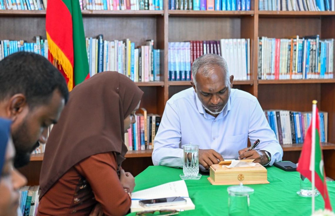 ލައިބްރަރީއަކީ މުޅި ރާސްތާއަށް އަލިކޮށްދޭ ދަންމަރެއް: ރައީސް