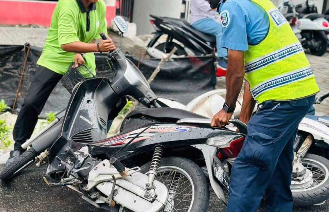 ގަވާއިދާ ހިލާފްވާ އުޅަނދު ޓޯ ކުރަނީ