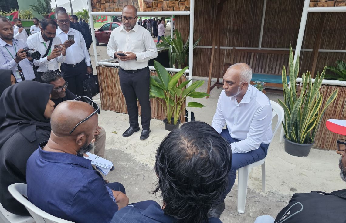 ޒަކިއްޔާގެ އާއިލާ އާ ރައީސް ބައްދަލުކުރައްވައިފި