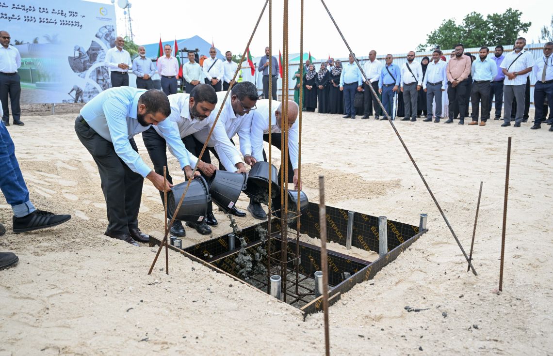 ހޮޅުދޫގައި އިމާރާތްކުރާ ފިޓްނަސް ސެންޓަރުގެ ބިންގާ އަޅައިފި