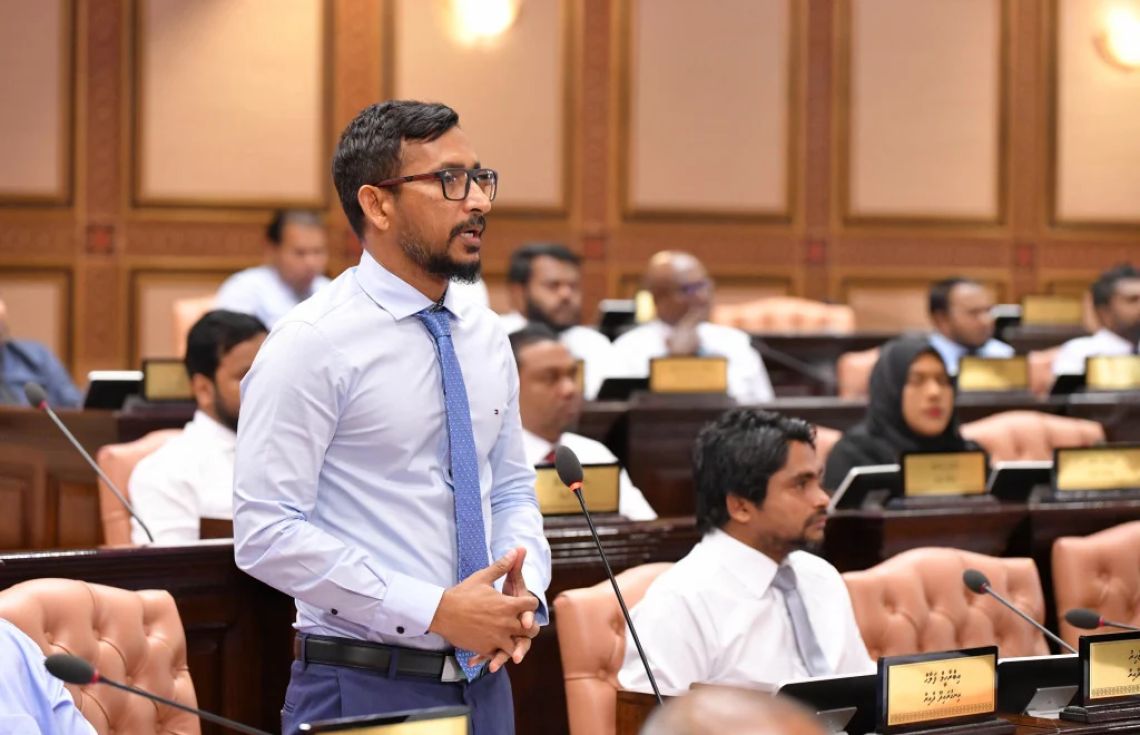 "ގާނޫނަށް ގެންނަ އިސްލާހުތައް ރައްޔިތުންނަށް ފައިދާހުރިތޯ ބަލަންޖެހޭ"