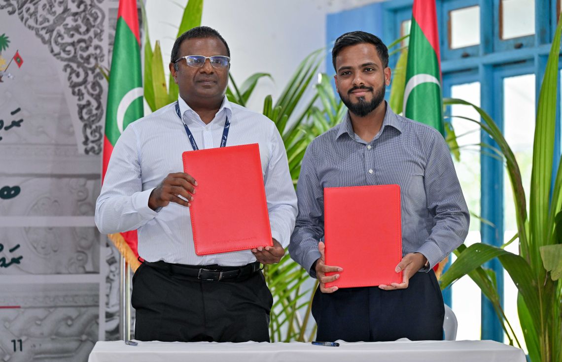 ކަމަދޫގައި ސީޕްލޭންގެ ހިދުމަތް ފަށަން ސޮއިކޮށްފި