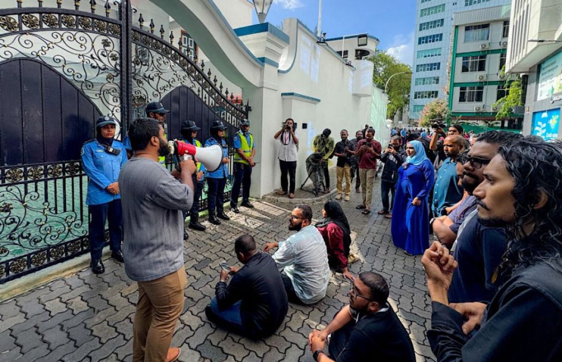 ގްރީން ޒޯނުގައި ނޫސްވެރިން ގާނޫނު މުގުރާލައިފި