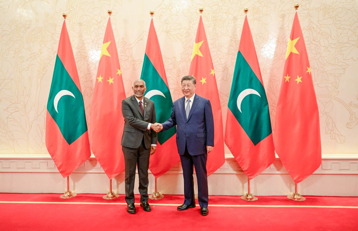 ޗައިނާގެ ރައީސް އާއި ރައީސް މުއިއްޒު ބައްދަލުކުރައްވައިފި