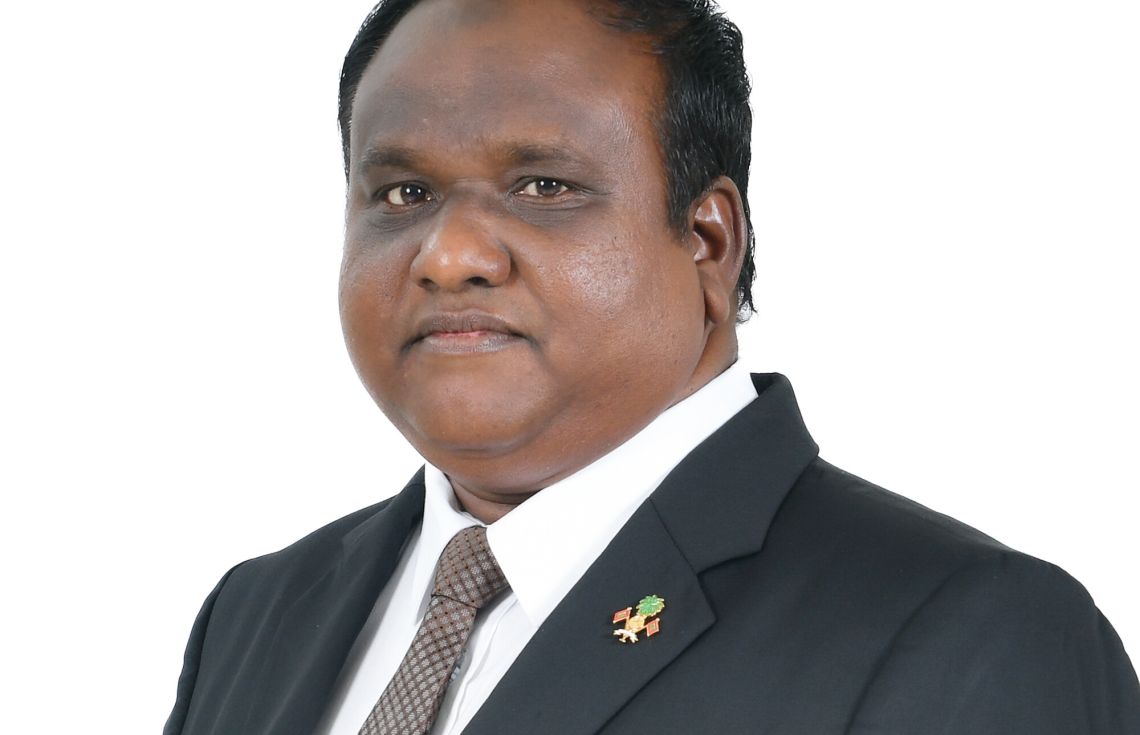 މުހައްމަދު އަލީގެ މާލީބަޔާނަށް ކިޔަމުންދާ ފާޑުތަކަށް ރައްދެއް