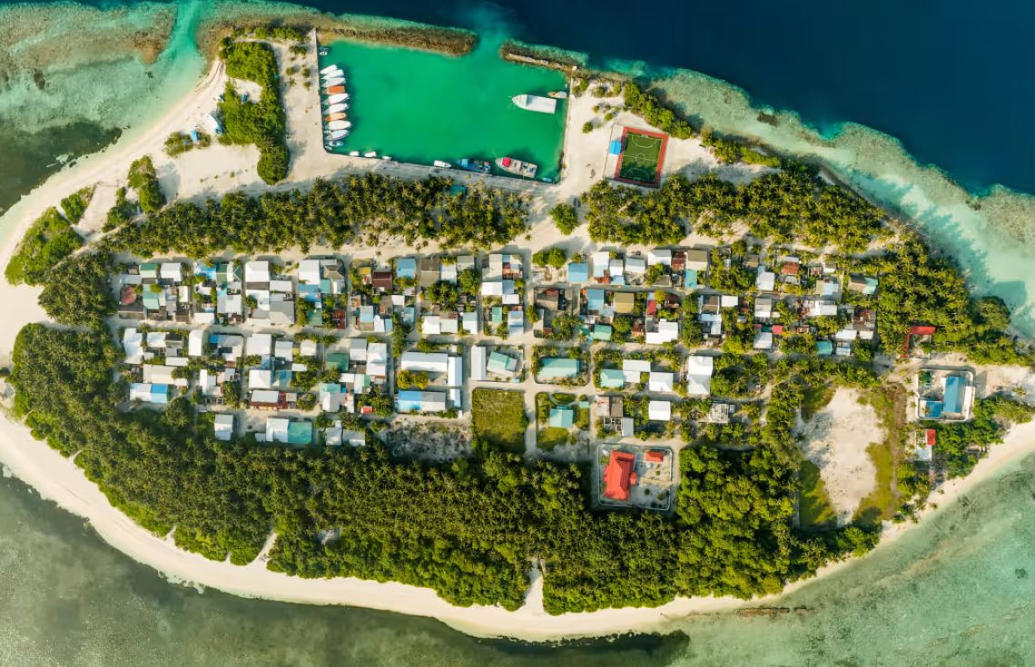 ދޮންފަނުގެ ބިން ނުހިއްކަން ރައީސް ނިންމަވައިފި