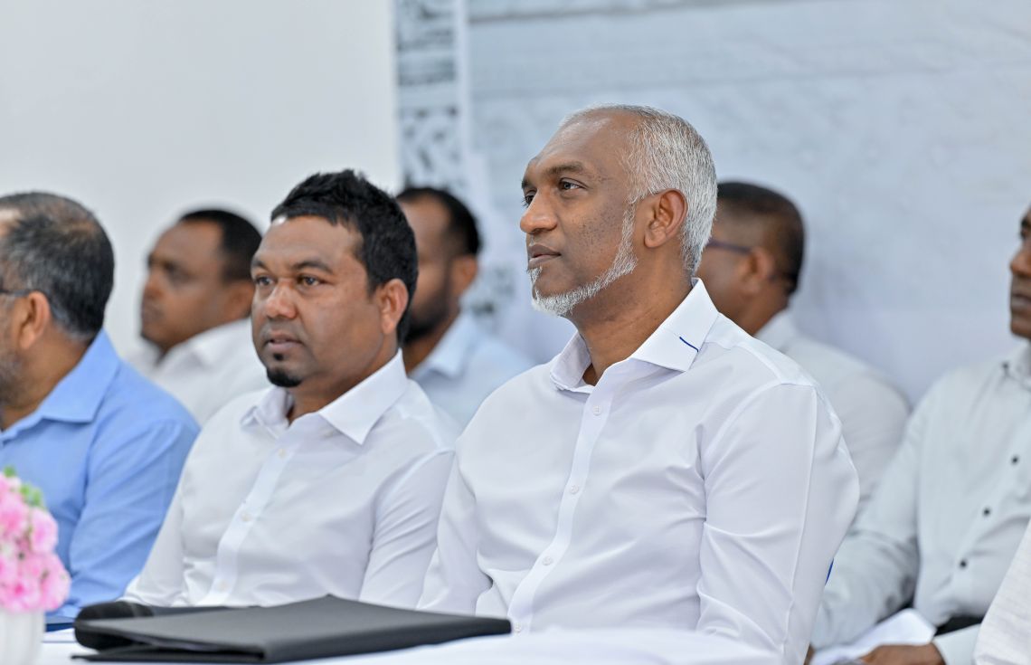 މަގޫދޫގެ އެއާޕޯޓު އަހަރެއްގެ ތެރޭގައި ނިންމާނަން: ރައީސް