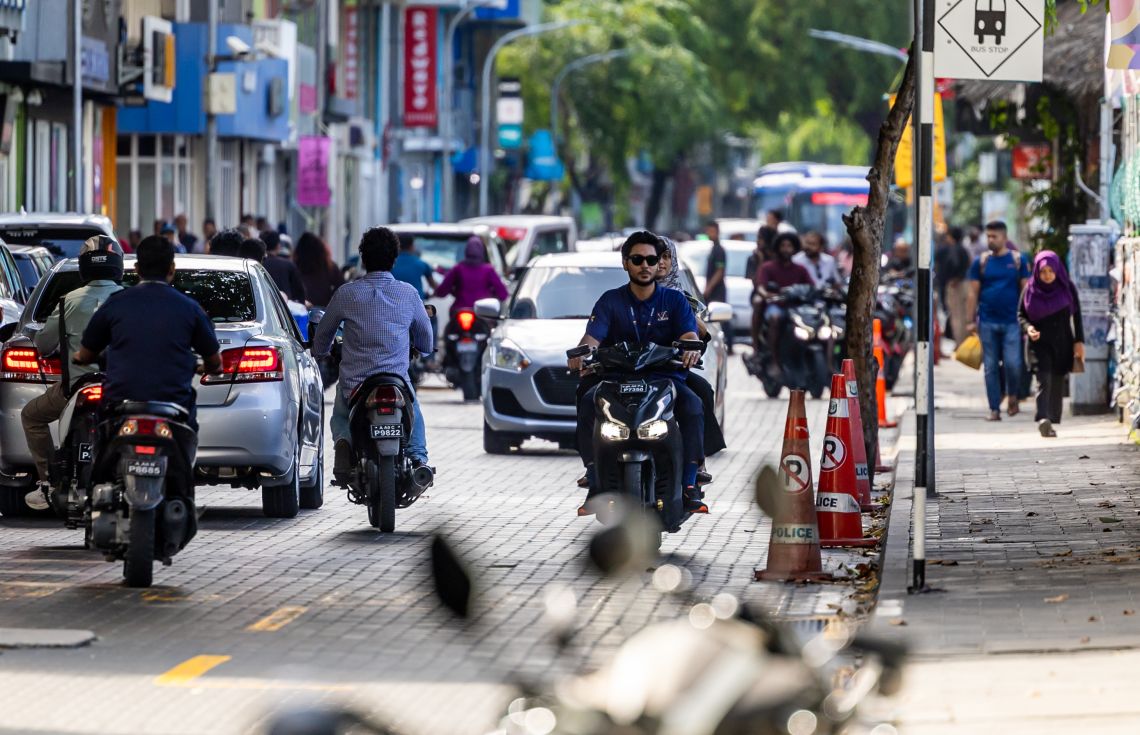 "ފުލުހުންގެ ހާއްސަ އޮޕަރޭޝަނަކަށް ބައެއް މަގުތައް ބަންދުކުރަނީ"