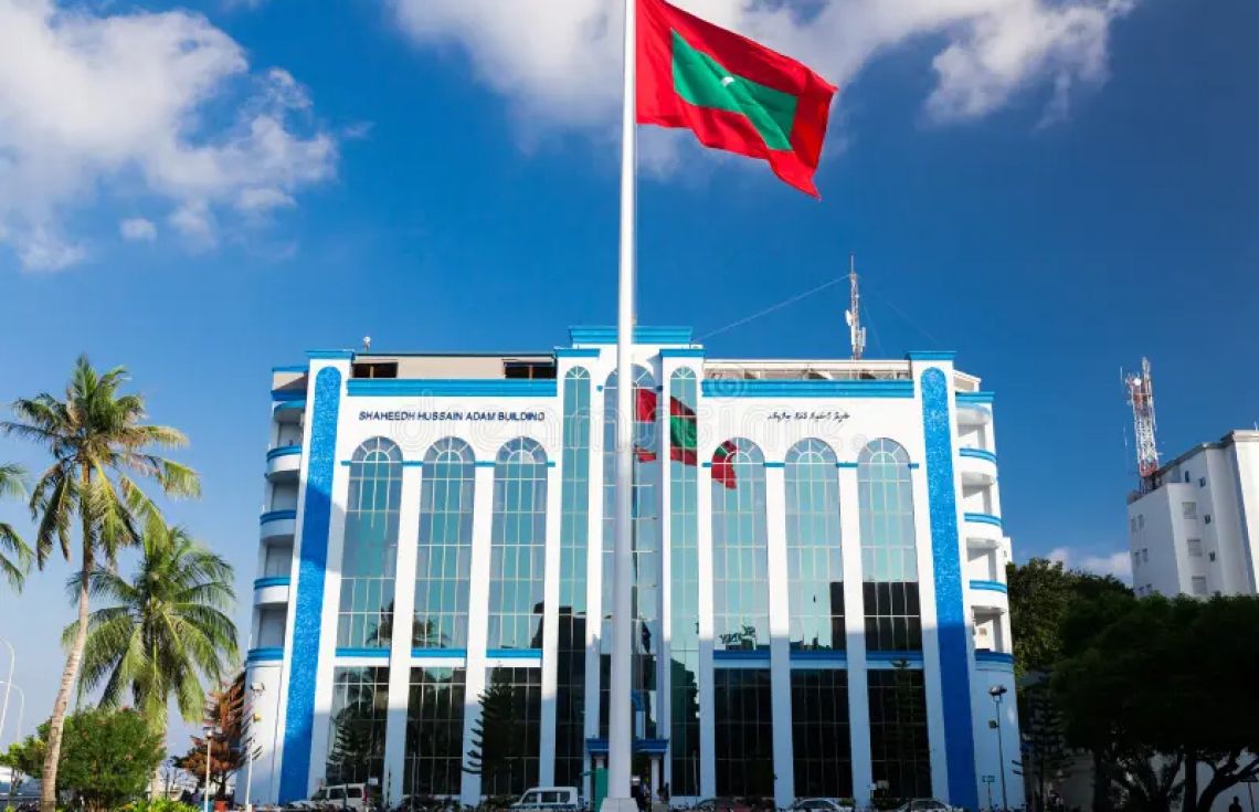 "ފުލުހުންނަށް ނަފްރަތު އުފައްދާނަމަ ހަރުކަށި ފިޔަވަޅު އަޅާނަން"