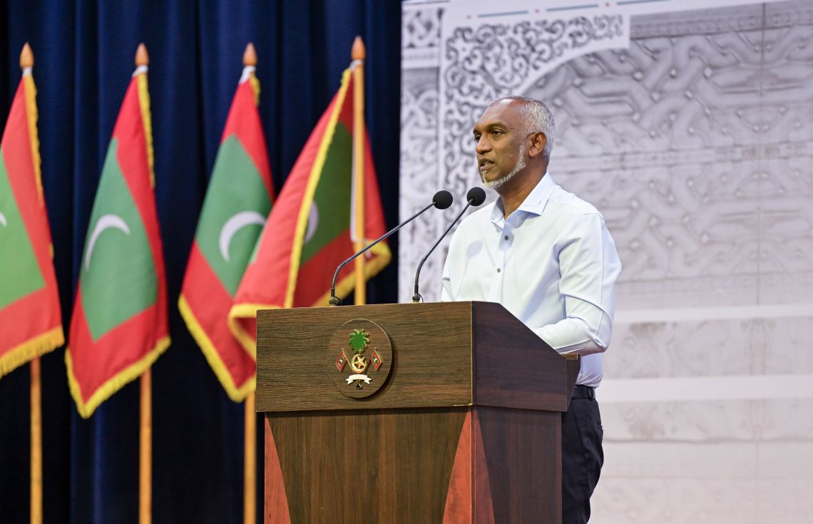 ވައުދުތައް ފުއްދަމުން މިދަނީ ފައިސާ ޗާޕުނުކޮށް: ރައީސް