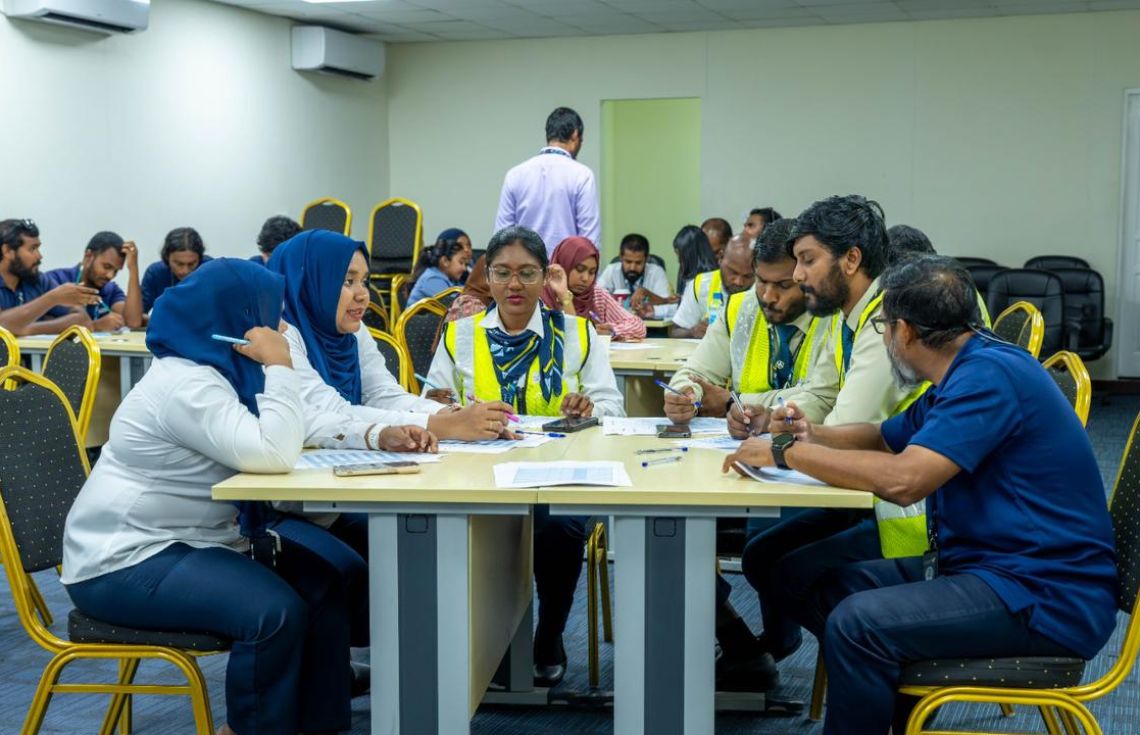 އެމްއޭސީލް މުވައްޒަފުންނަށް ތިން މަސްތެރޭ 447 ޕްރޮގްރާމެއް