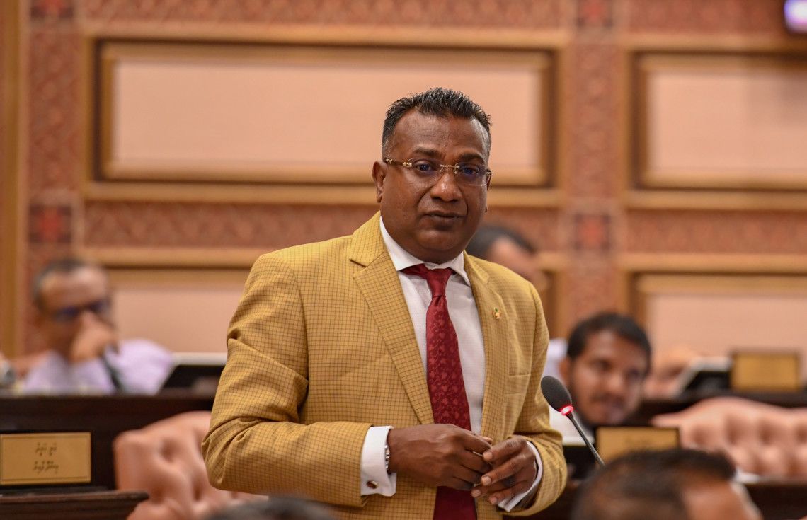 ޖާބިރުގެ ތާއީދު ރައީސް ޑރ. މުޢިއްޒު އަށް